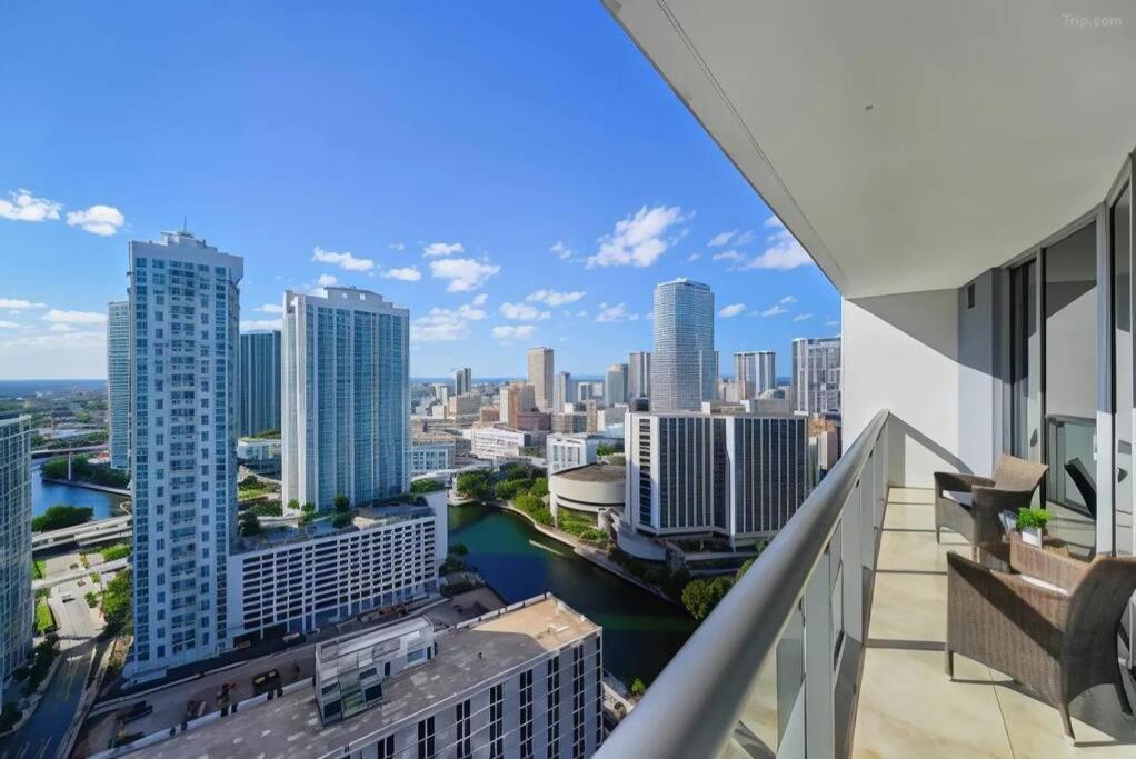 W Hotel Luxury High Rise Miami Esterno foto